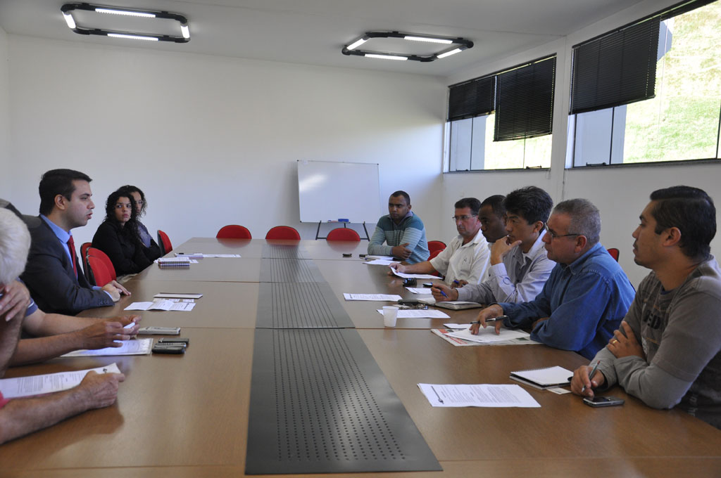 Vereadores cobram soluções da operadora TIM