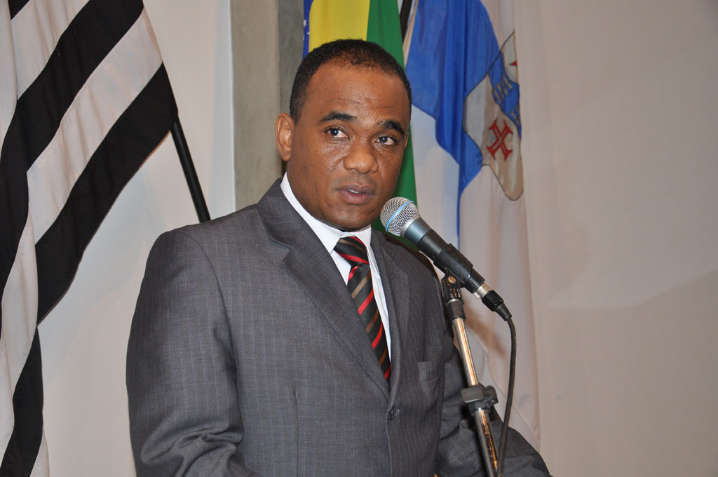 Para Gabriel, Prefeitura deve simplificar aprovação de obras