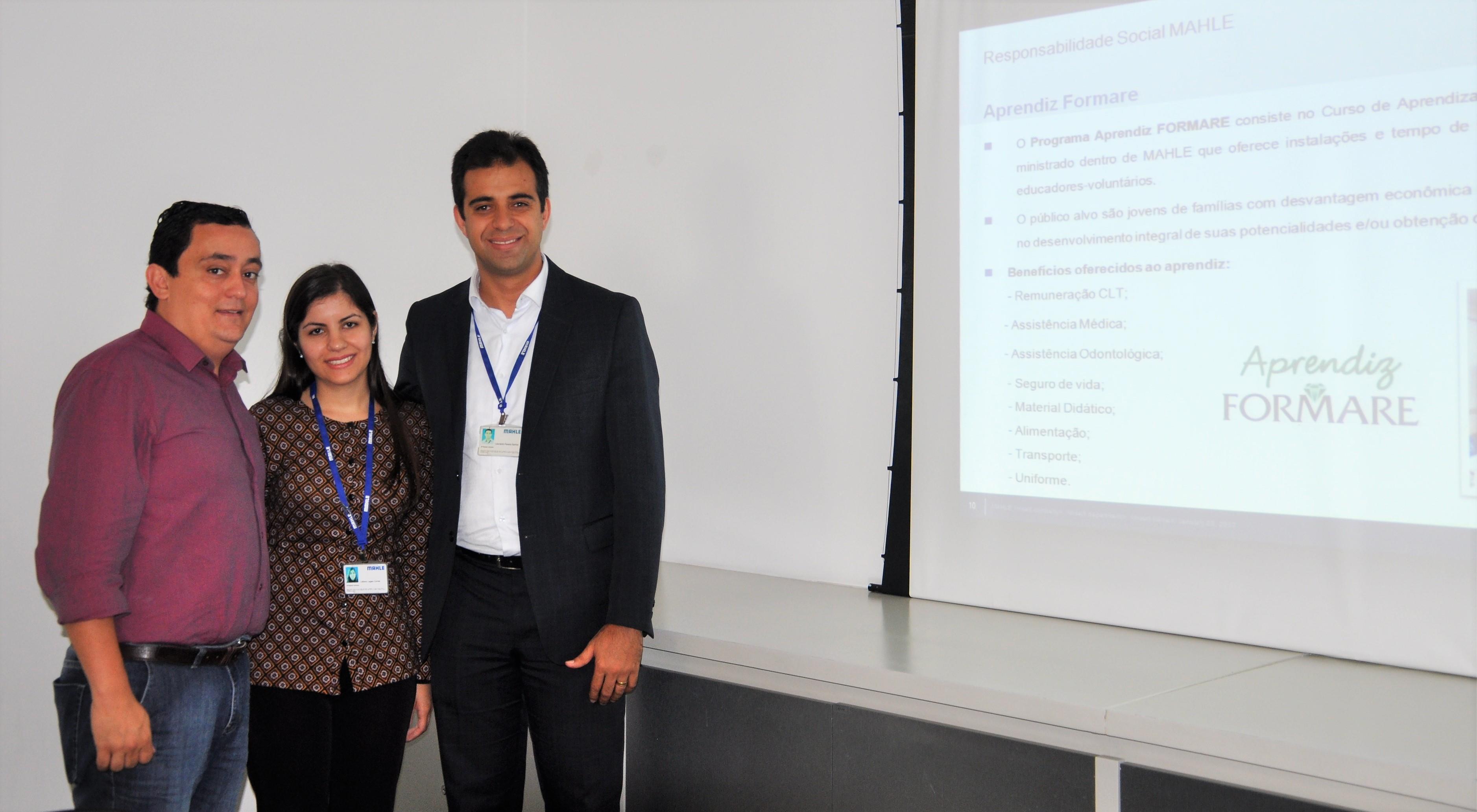 Abelzinho visita Mahle e conhece projetos sociais da empresa