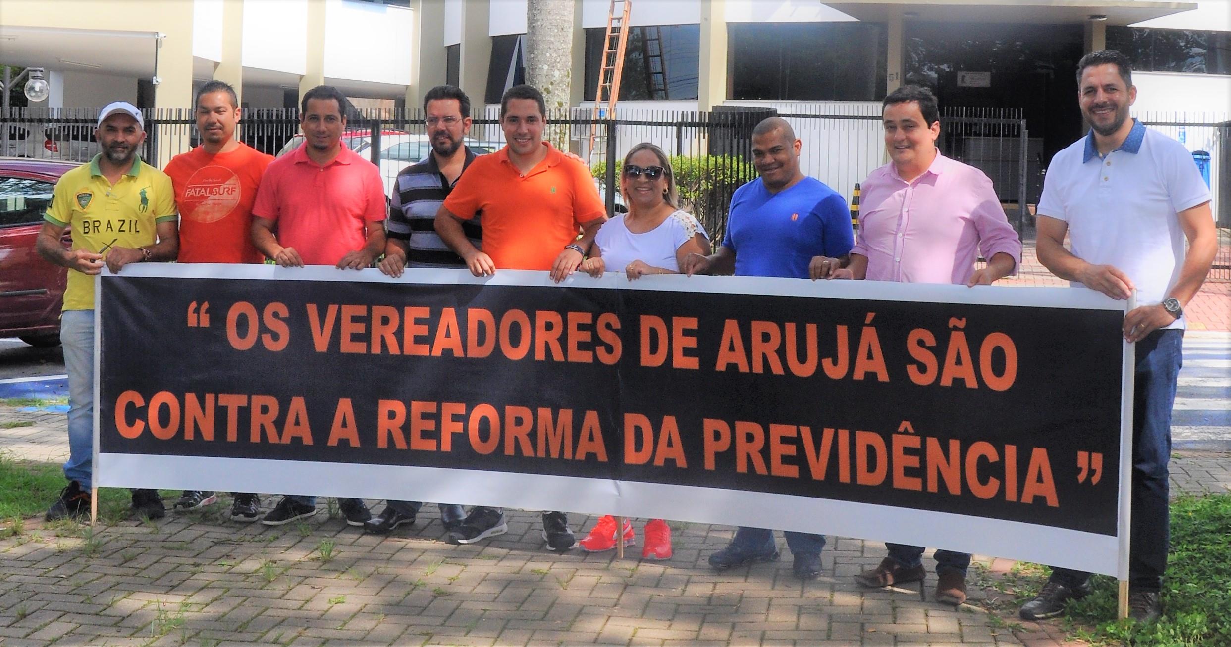 Câmaras de Ferraz, Salesópolis e Tupã também repudiam projeto de Reforma da Previdência