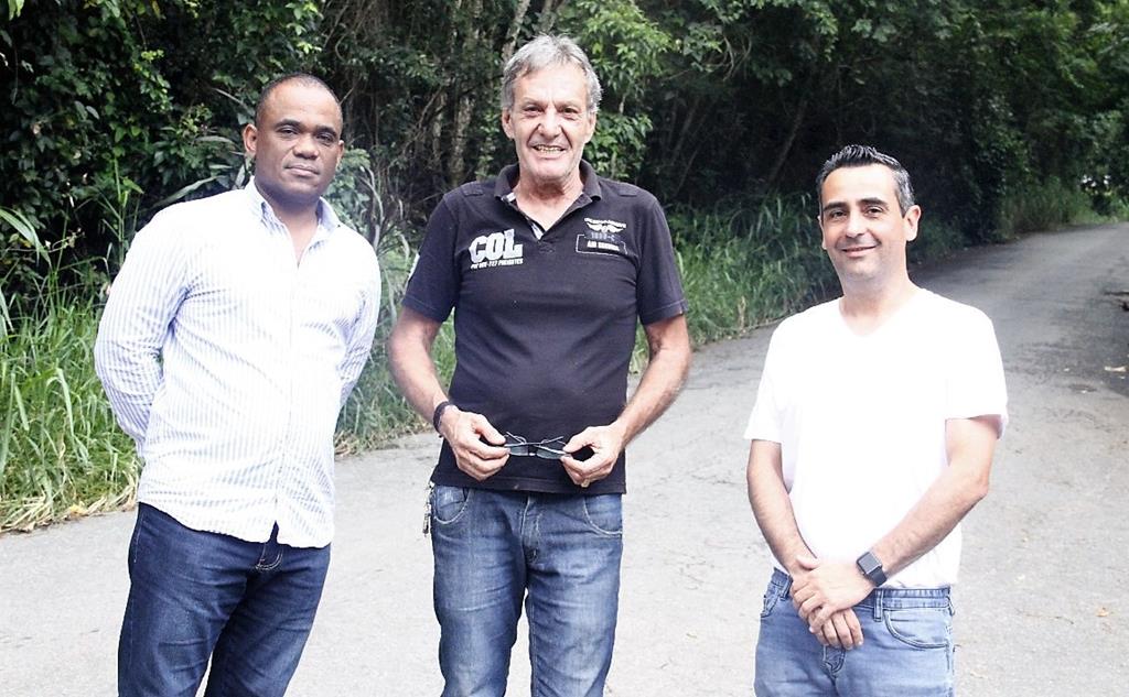 Gabriel reivindica melhorias nas estradas de Arujá