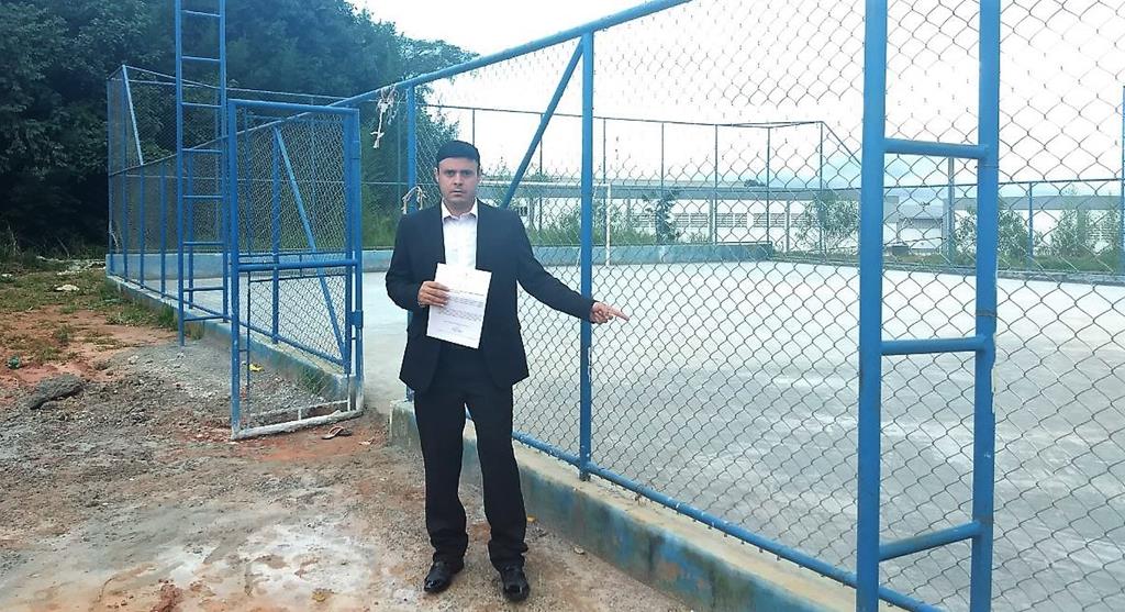 Secretaria de Esportes atende vereadores e revitaliza quadra no Jardim Vitória