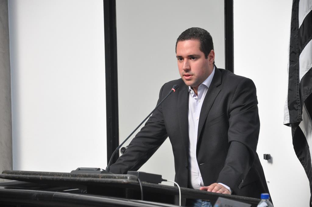 Lei de autoria de Laranjeira amplia Transparência sobre doações ao Executivo