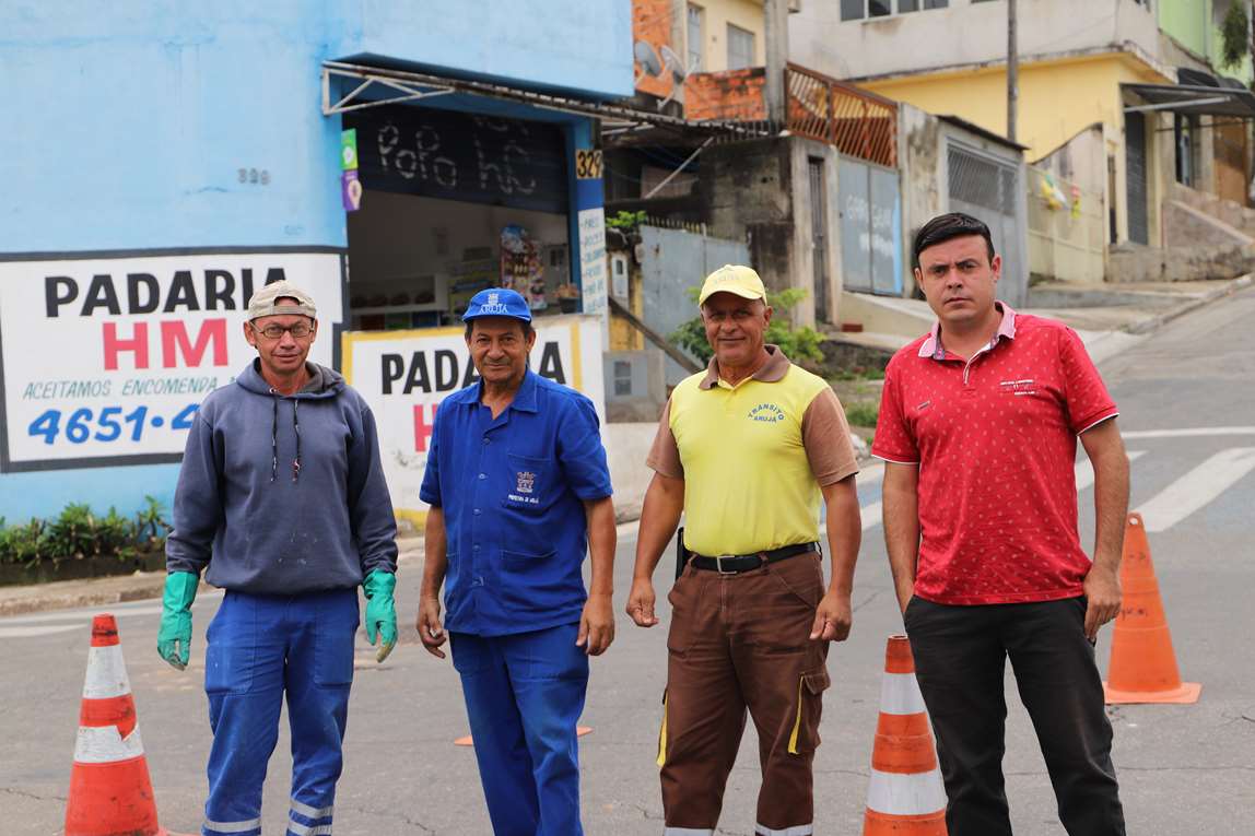 Rotatória no Barreto é instalada a pedido de Paulinho Maiolino