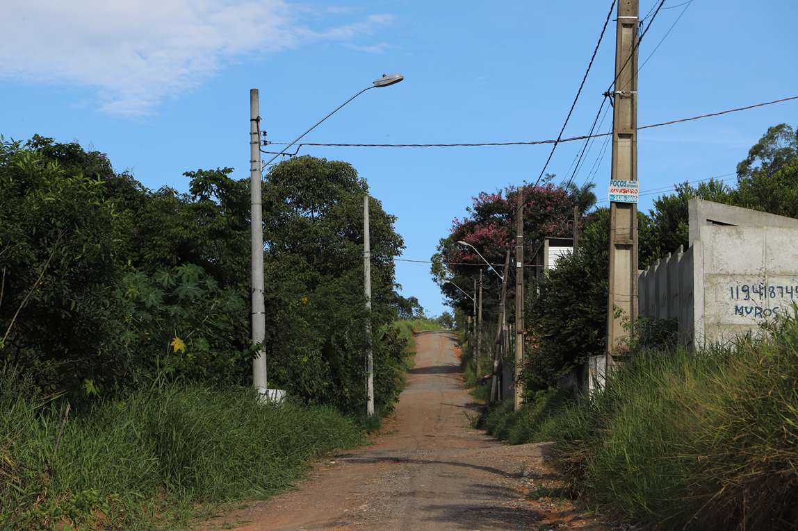 Requerimento de Paulinho Maiolino leva iluminação ao bairro do Retiro