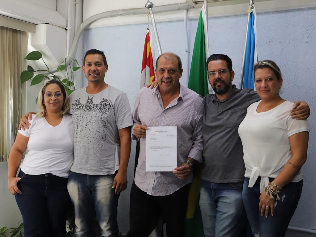 Luiz Fernando apresenta a Prefeito proposta para agilizar manutenção em escolas