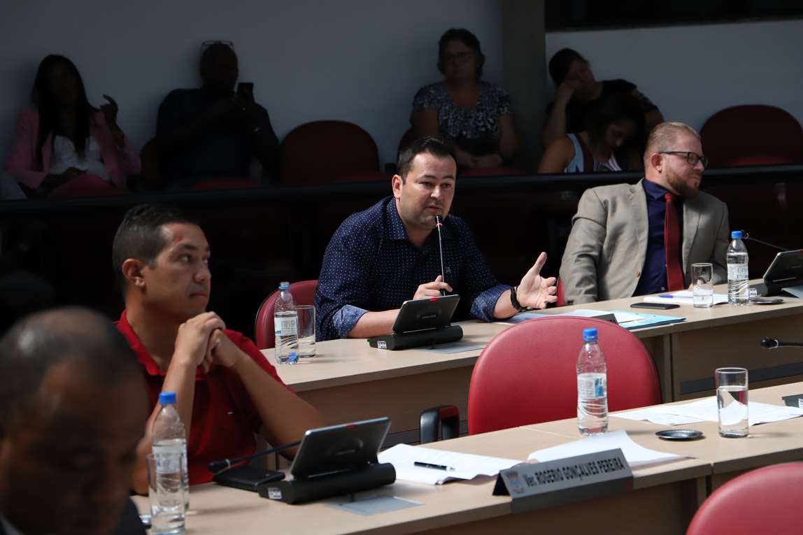 Câmara aprova programa antidrogas e banco de materiais ortopédicos em 1ª votação