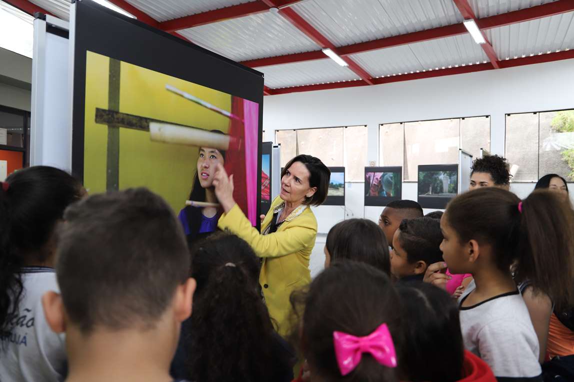 Abertura de Mostra fotográfica 'Mulheres' reúne estudantes da rede municipal