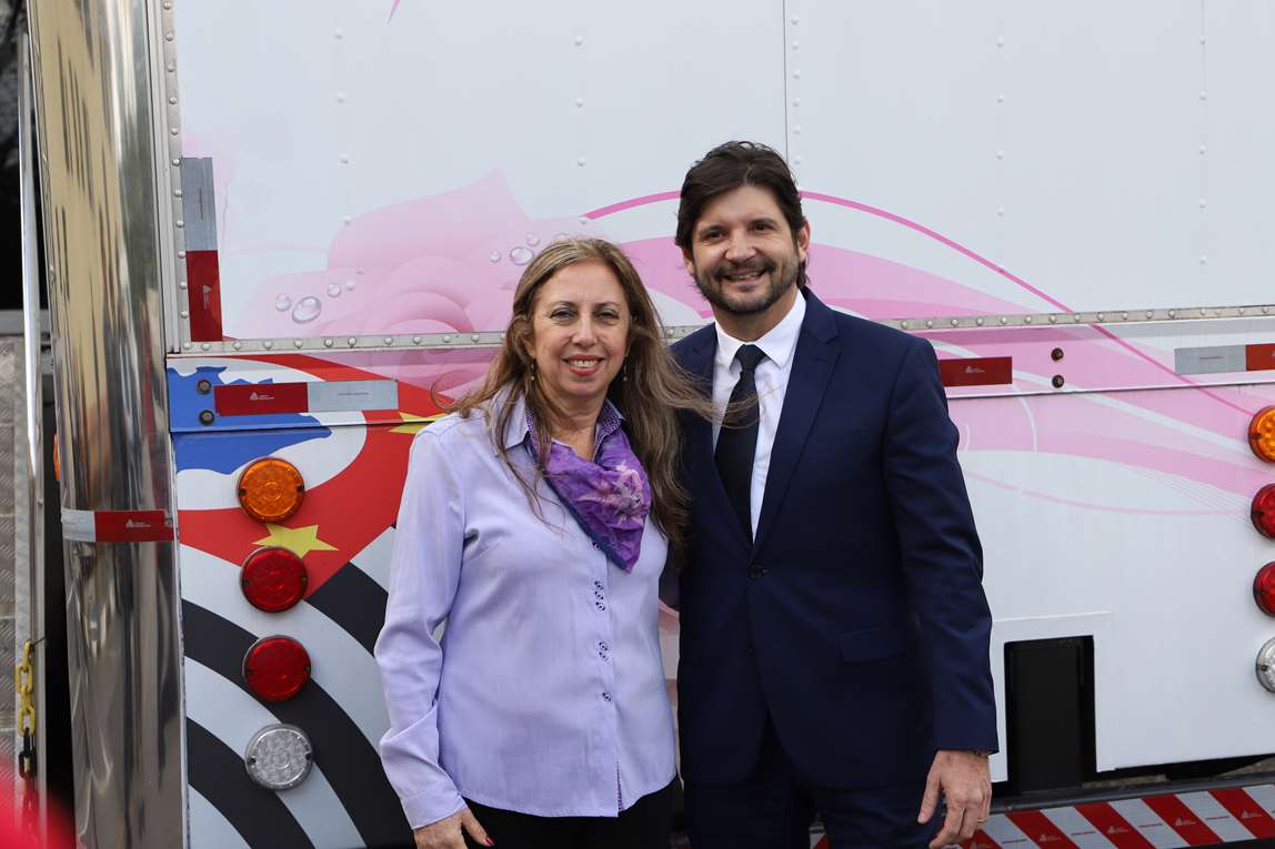 Carreta da Mamografia inicia exames gratuitos em Arujá