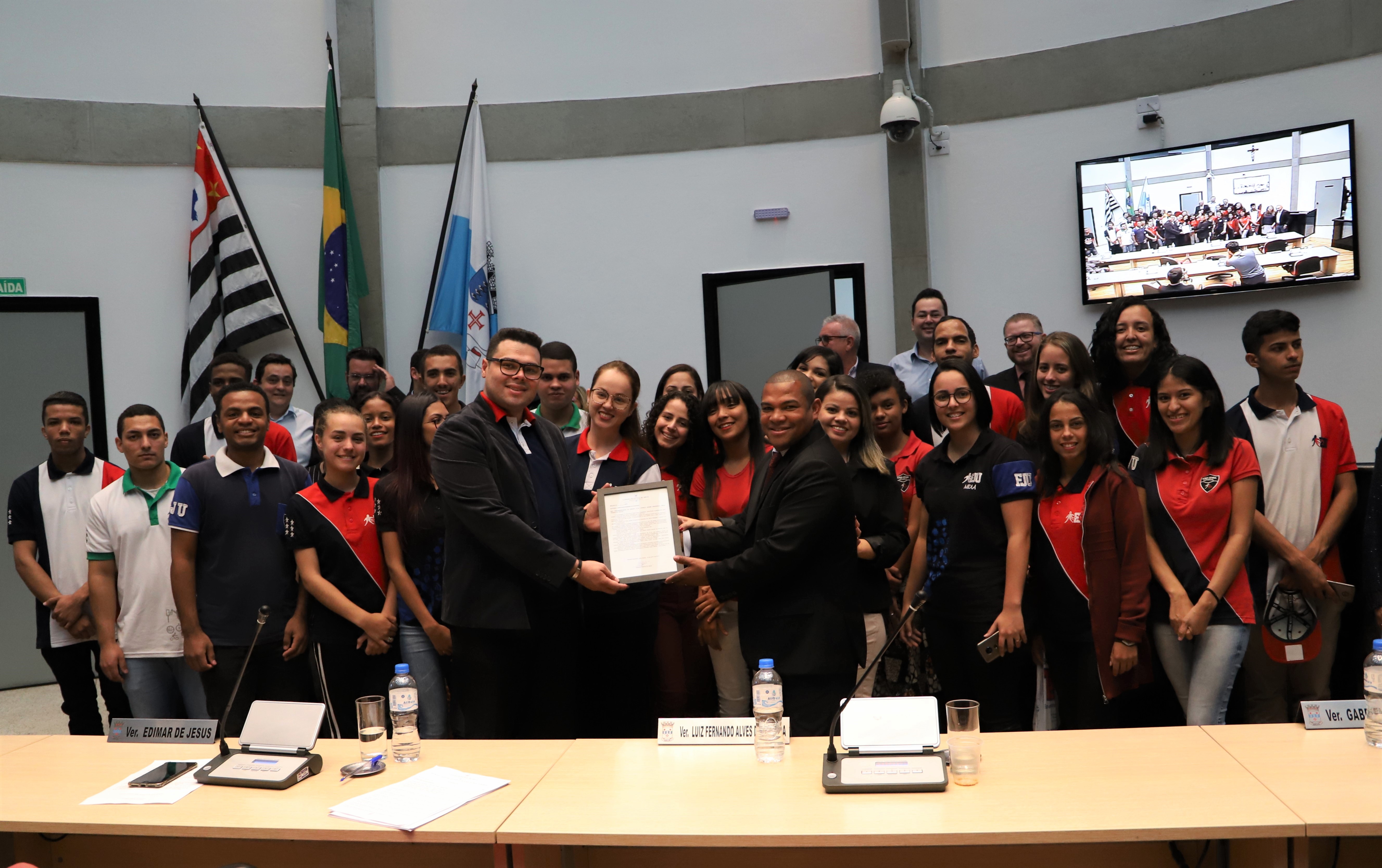 Entidade evangélica é homenageada na Câmara