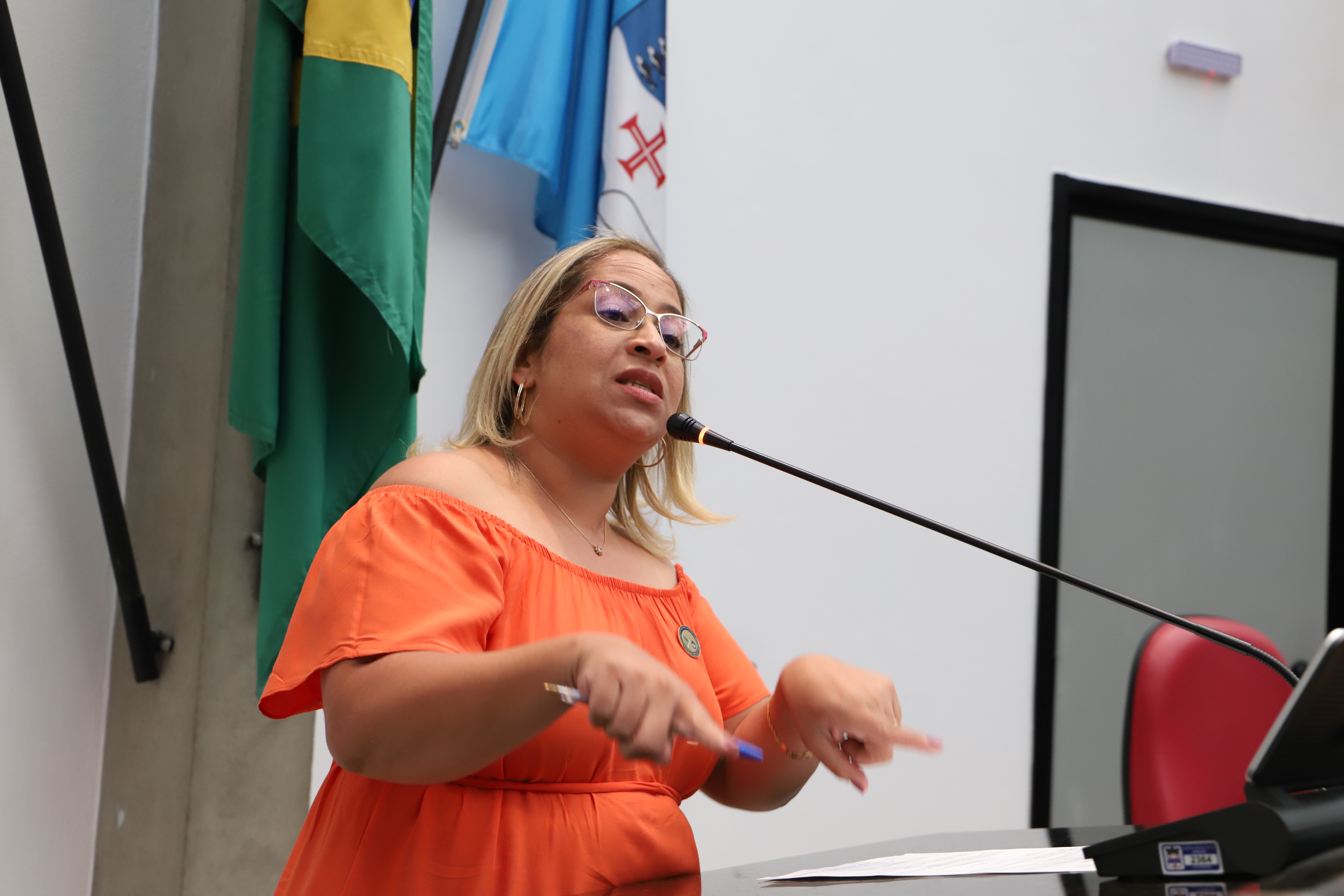 Cris do Barreto (PSD) propõe CEI para investigar falta de Auto de Vistoria de Bombeiros em escolas de Arujá
