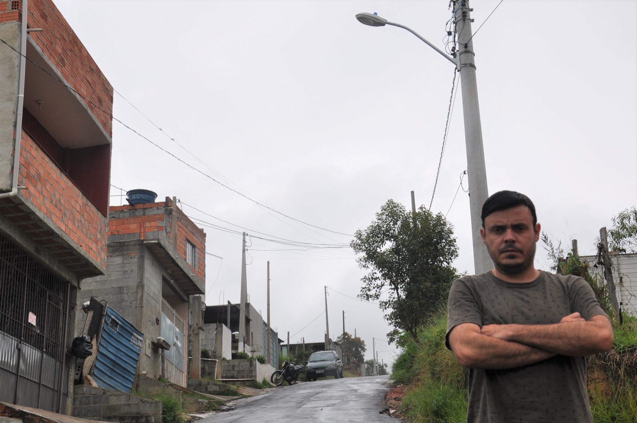 Após pedido de Maiolino, iluminação chega a via da Estância Pacaembu