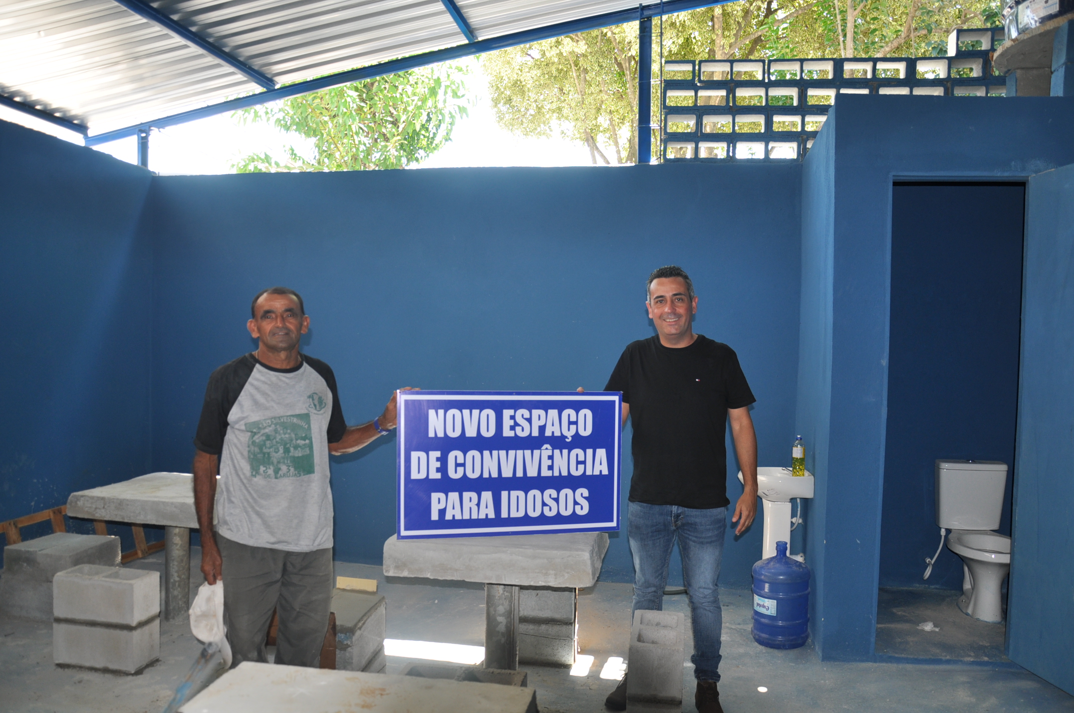 Profº Edval apresenta novo espaço para idosos no Parque Rodrigo Barreto