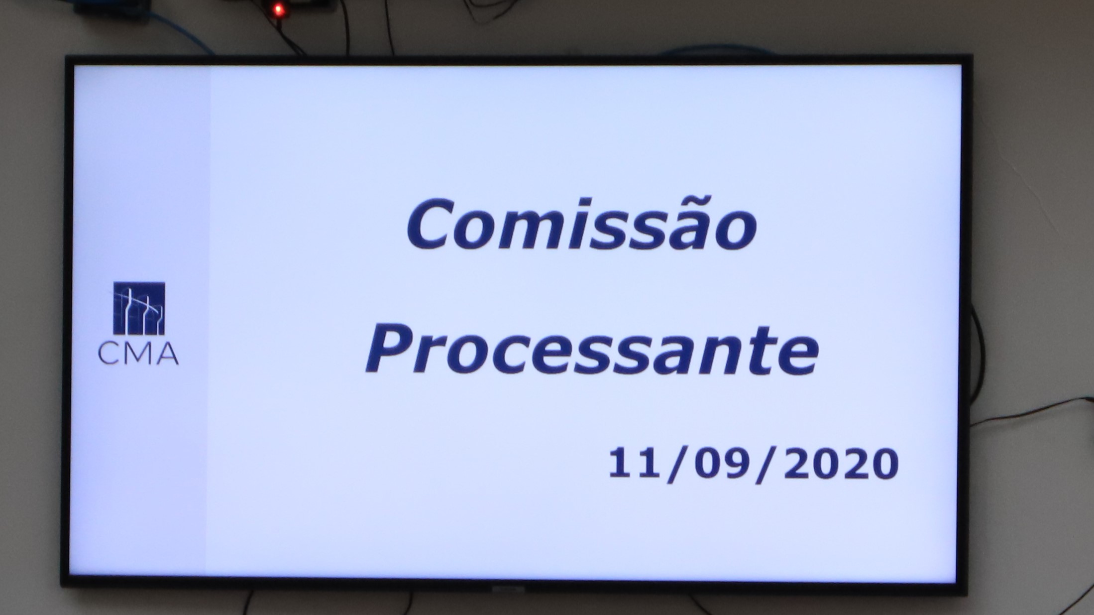 Vice-prefeito depõe à CEI; prefeito se ausenta por orientação da defesa