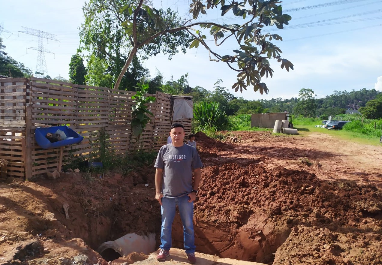 Rua Dezoito do Barreto começa a receber serviços de infraestrutura e saneamento