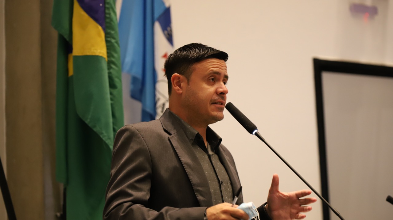Prevenção à Covid: vereador pede a prefeito fiscalização mais rígida em supermercados